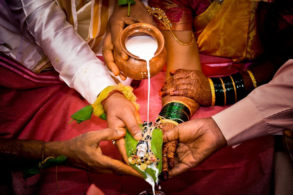 How to Create a Matrimonial Profile That Actually Gets Responses